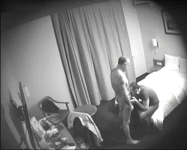 Порно видео: случайно снятый секс на скрытую камеру
